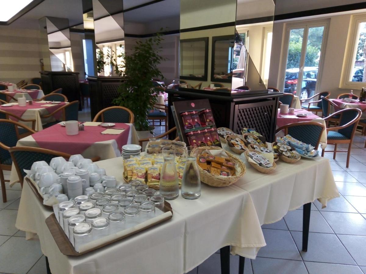 Hotel Sud Est By Fam Rossetti Lavagna Esterno foto