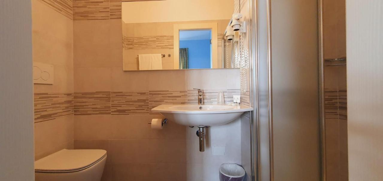 Hotel Sud Est By Fam Rossetti Lavagna Esterno foto