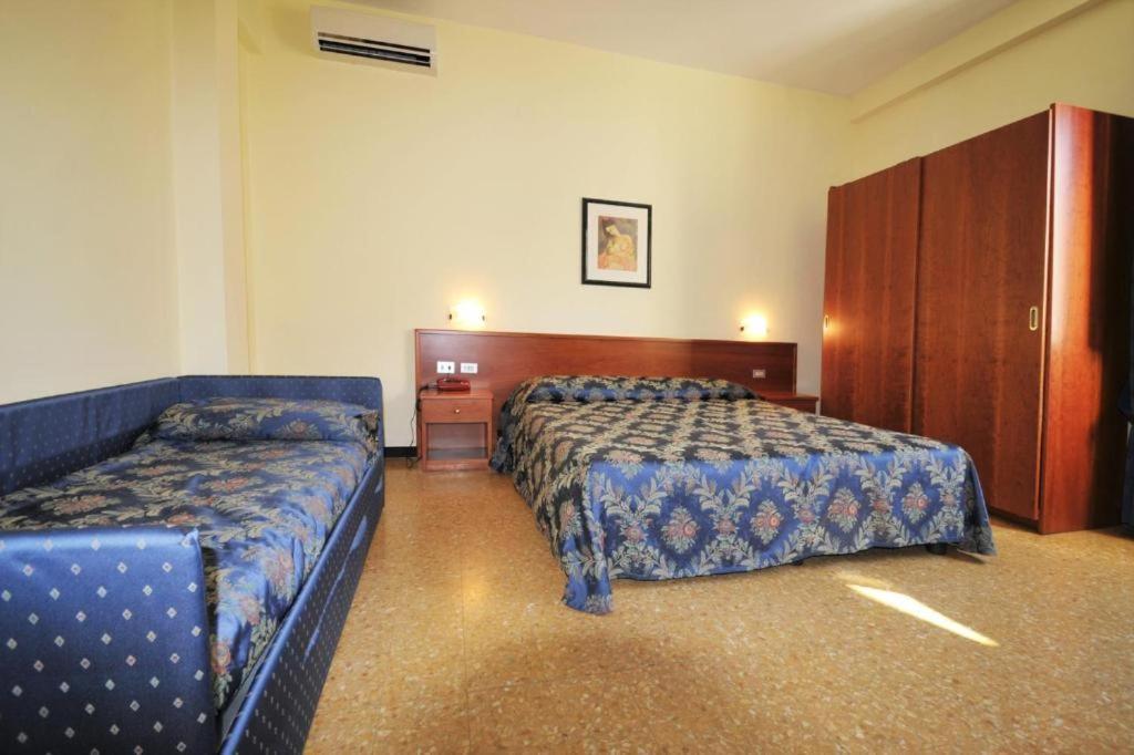 Hotel Sud Est By Fam Rossetti Lavagna Esterno foto