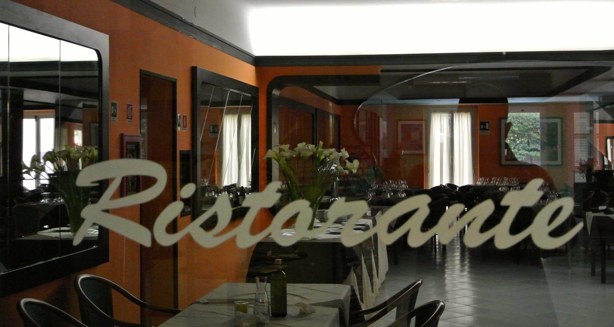 Hotel Sud Est By Fam Rossetti Lavagna Esterno foto